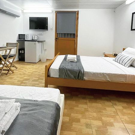 Comfortable, Modern Studio Apartment Protaras Extérieur photo